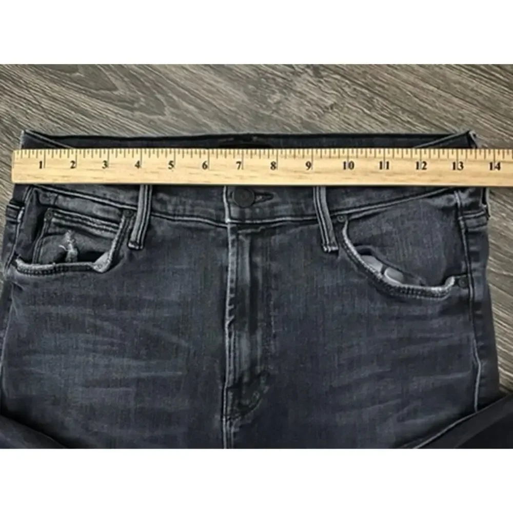 MOTHER Cha Cha Chew Leave the Light On Flare Jeans size 28 - Picture 4 of 8